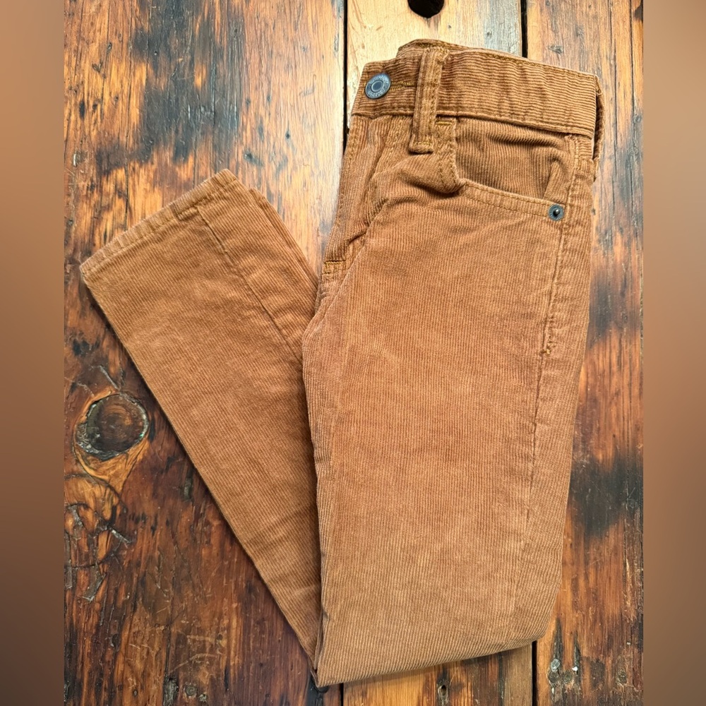BOYS GAP SLIM STRETCHY
CORDUROY PANTS 6